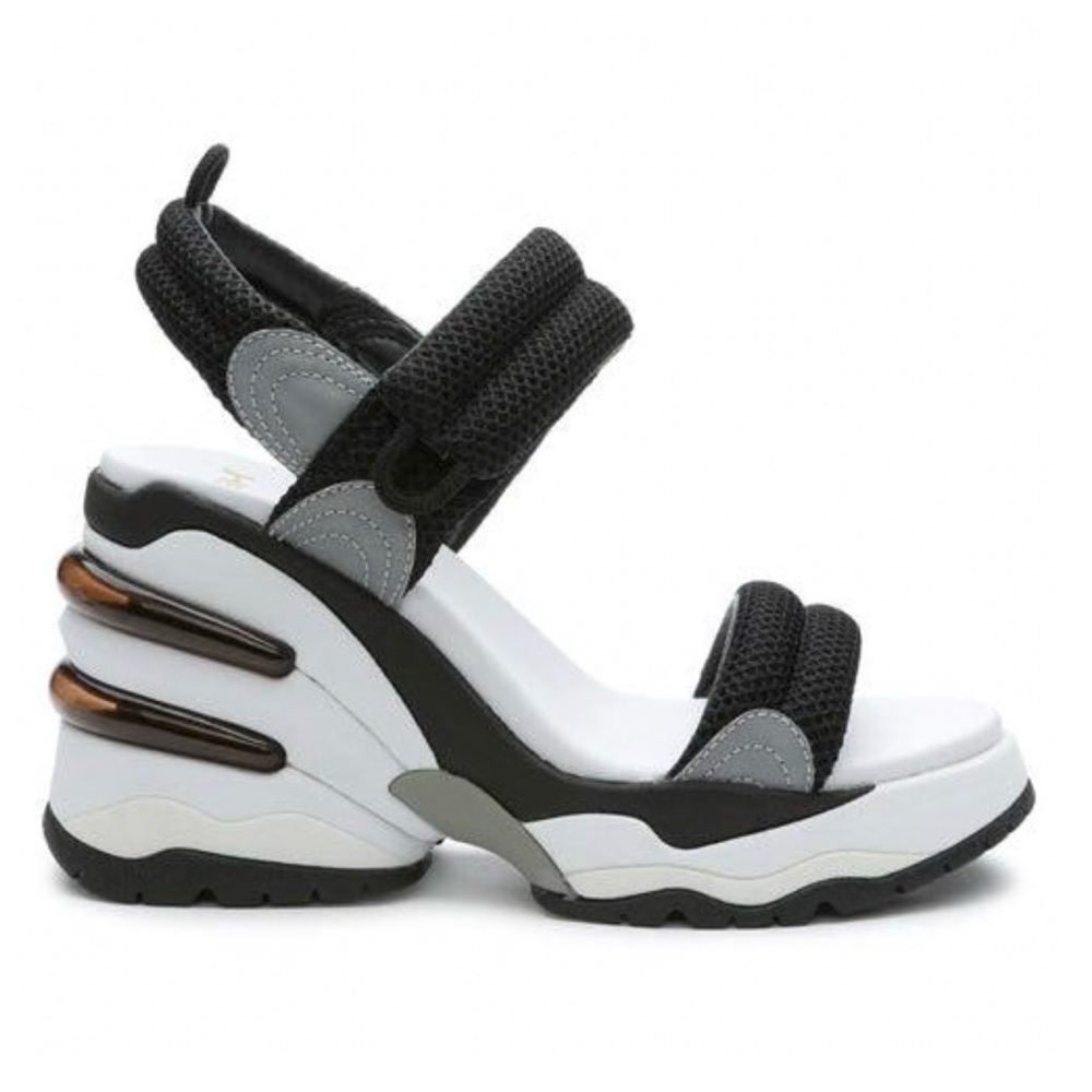 Ash Cosmos - Black & White wedges - Picture 2 of 6